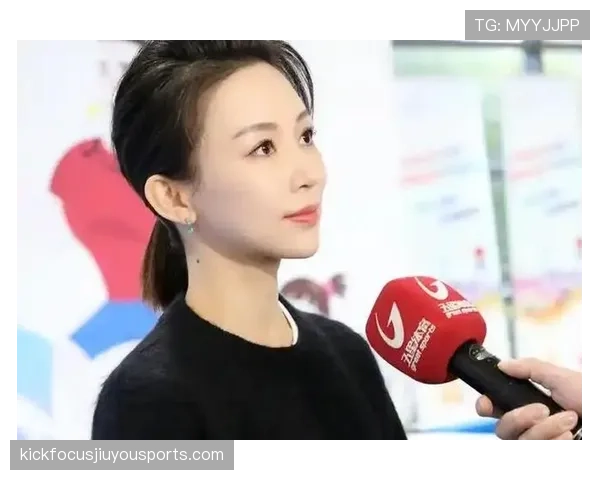 潘晓婷这自律程度，连奶茶都只敢看一眼就走